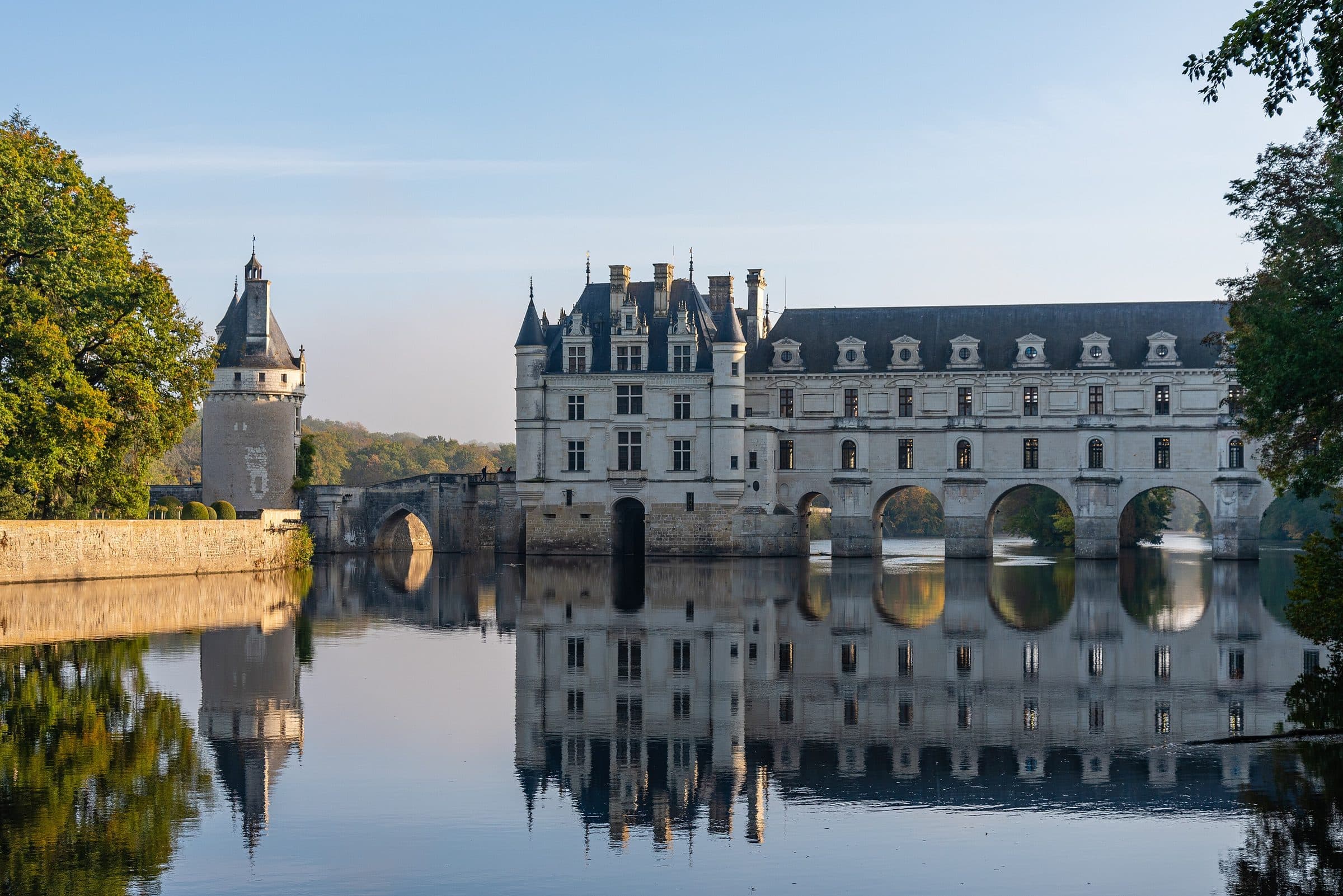 Château de Chenonceau reflected in the Cher